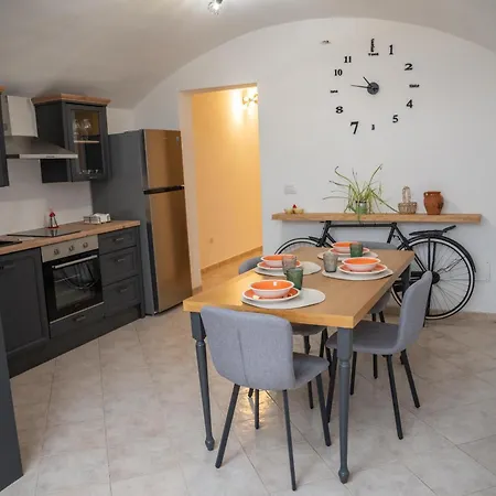 Mesciu Bruno Casa Holiday home *
